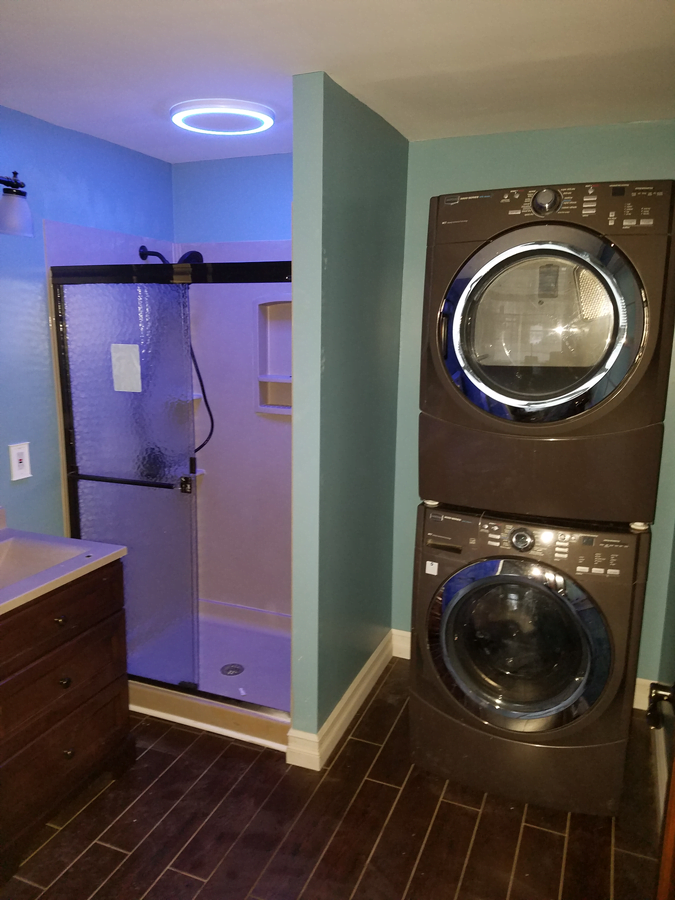Bathroom & Laundry Room (After Remodeling) 